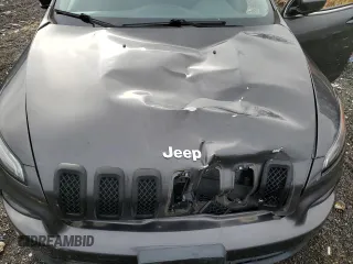 2017 Jeep Cherokee 75th Anniversary Edition с VIN 1C4PJMCS3HW647226, выставлен на аукционе Copart как лот 84397224 с пробегом 22 659 миль миль и Списание • Salvage title. История ставок и продаж доступна на DreamBid. Изображение 12.