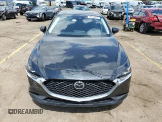 2022 Mazda 3 2.0 with VIN 3MZBPAA78NM306967, listed as a Copart auction lot 60905384 with 32,135 mi miles and Salvage Title. Bid and sale history available at DreamBid. Image 5.