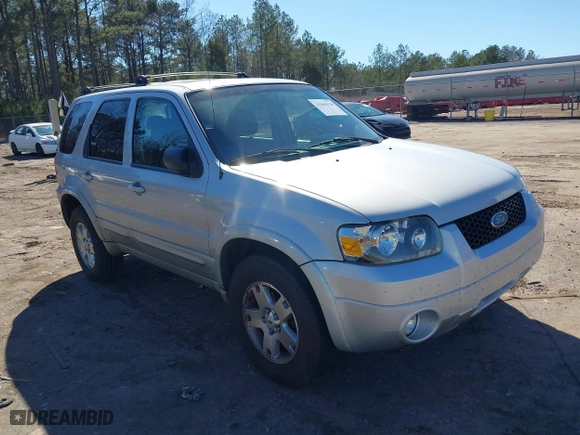 2007 Ford Escape Limited with VIN 1FMYU04197KA67054, listed as a IAAI auction lot 41665928 with 196,706 mi miles. Bid and sale history available at carsss.com. Image 1.