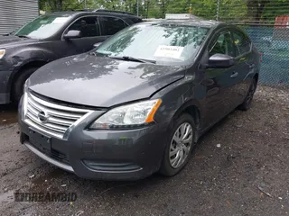 2015 Nissan Sentra SV z VIN 3N1AB7AP4FL671348, wystawiony jako IAAI lot #42503401 z przebiegiem 196 820 mil mil oraz . Historia ofert i sprzedaży dostępna na DreamBid. Obrazek 2.