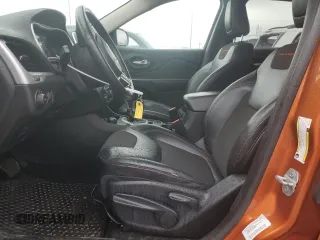 2014 Jeep Cherokee Trailhawk with VIN 1C4PJMBB4EW317799, listed as a Copart auction lot 46779095 with 95,832 mi miles and Clean Title. Bid and sale history available at carsss.com. Image 7.