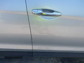 2018 Hyundai Santa Fe 2.4L z VIN 5XYZTDLB1JG546708, wystawiony jako IAAI lot #42399917 z przebiegiem 131 932 mil mil oraz . Historia ofert i sprzedaży dostępna na DreamBid. Obrazek 18.