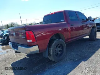 2017 Ram 1500 Express z VIN 1C6RR7KT0HS534278, wystawiony jako IAAI lot #42086941 z przebiegiem 132 986 mil mil oraz . Historia ofert i sprzedaży dostępna na DreamBid. Obrazek 4.