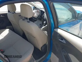 2016 Ford Focus SE with VIN 1FADP3F26GL350240, listed as a IAAI auction lot 41997300 with 84,871 mi miles. Bid and sale history available at carsss.com. Image 8.