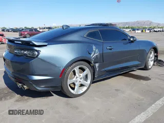 2023 Chevrolet Camaro ZL1 z VIN 1G1FK1R6XP0105522, wystawiony jako IAAI lot #42100363 z przebiegiem 8 771 mil mil oraz . Historia ofert i sprzedaży dostępna na DreamBid. Obrazek 4.