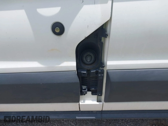2018 Ford Transit с VIN 1FTYR1ZM8JKA50770, выставлен на аукционе IAAI как лот 42422460 с пробегом 148 735 миль миль и . История ставок и продаж доступна на DreamBid. Изображение 6.