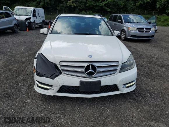 2013 Mercedes-Benz C 300 Sport with VIN WDDGF8AB1DG032261, listed as a Copart auction lot 63819795 with 162,525 mi miles and Salvage title. Bid and sale history available at DreamBid. Image 5.