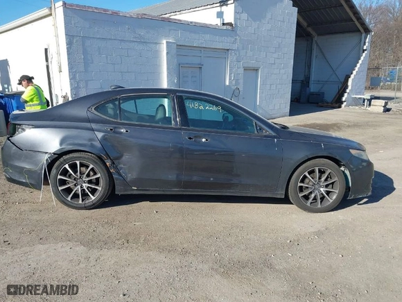 2015 Acura TLX V6 Tech with VIN 19UUB2F53FA015722, listed as a IAAI auction lot 41822269 with 202,286 mi miles. Bid and sale history available at carsss.com. Image 13.