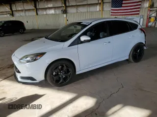 2014 Ford Focus ST with VIN 1FADP3L9XEL209508, listed as a Copart auction lot 47121505 with 83,283 mi miles and Salvage Title. Bid and sale history available at carsss.com. Image 1.