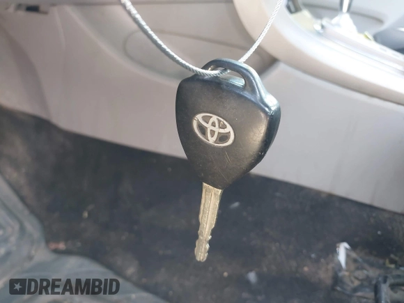 2010 Toyota Corolla с VIN 2T1BU4EE8AC530572, выставлен на аукционе IAAI как лот 41999634 с пробегом 239 732 миль миль и . История ставок и продаж доступна на DreamBid. Изображение 11.