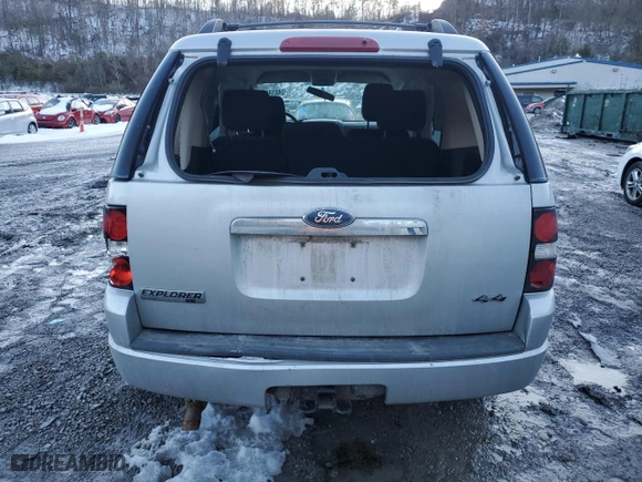 2010 Ford Explorer XLT with VIN 1FMEU7DE9AUA64729, listed as a Copart auction lot 42144645 with 134,498 mi miles and Salvage Title. Bid and sale history available at carsss.com. Image 6.