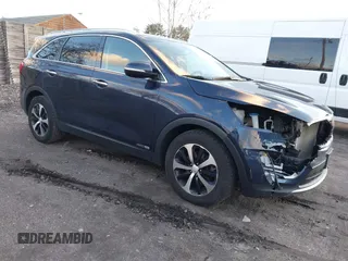 2016 Kia Sorento EX with VIN 5XYPHDA53GG183522, listed as a IAAI auction lot 41231974 with 96,360 mi miles. Bid and sale history available at carsss.com. Image 1.