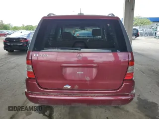 2001 Mercedes-Benz M 320/430/500 z VIN 4JGAB54E81A259134, wystawiony jako Copart lot #55499565 z przebiegiem 294 315 mil mil oraz Szkody całkowita. Historia ofert i sprzedaży dostępna na DreamBid. Obrazek 6.