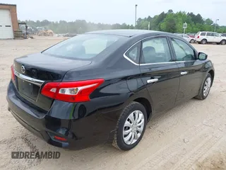 2017 Nissan Sentra SV z VIN 3N1AB7AP2HY253098, wystawiony jako IAAI lot #42122868 z przebiegiem 92 271 mil mil oraz . Historia ofert i sprzedaży dostępna na DreamBid. Obrazek 4.
