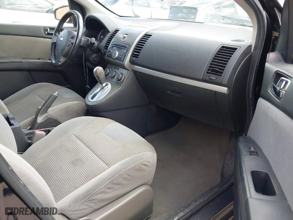 2011 Nissan Sentra 2.0 SR with VIN 3N1AB6APXBL677742, listed as a IAAI auction lot 41820050 with 204,475 mi miles. Bid and sale history available at carsss.com. Image 5.