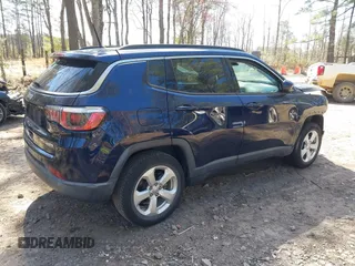 2017 Jeep Compass Latitude с VIN 3C4NJDBB7HT679661, выставлен на аукционе IAAI как лот 41886889 с пробегом 86 802 миль миль и . История ставок и продаж доступна на DreamBid. Изображение 4.