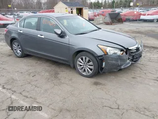 2011 Honda Accord EX z VIN 1HGCP3F74BA014917, wystawiony jako IAAI lot #41839663 z przebiegiem 184 639 mil mil oraz . Historia ofert i sprzedaży dostępna na DreamBid. Obrazek 1.