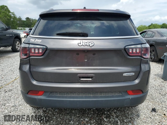 2021 Jeep Compass Latitude z VIN 3C4NJCBB4MT604629, wystawiony jako Copart lot #54324715 z przebiegiem 83 740 mil mil oraz Szkoda całkowita • Salvage title. Historia ofert i sprzedaży dostępna na DreamBid. Obrazek 6.