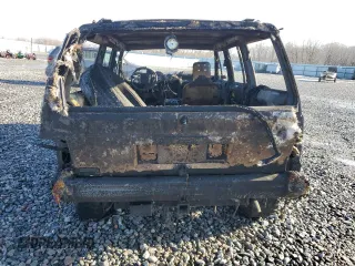 1996 Jeep Cherokee Sport with VIN 1J4FJ68S1TL279827, listed as a Copart auction lot 46613905 with 0 mi miles and Salvage Title. Bid and sale history available at carsss.com. Image 6.