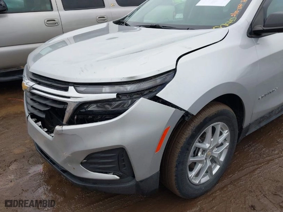 2022 Chevrolet Equinox LS with VIN 3GNAXHEV2NS175800, listed as a IAAI auction lot 41555704 with 64,172 mi miles. Bid and sale history available at carsss.com. Image 6.