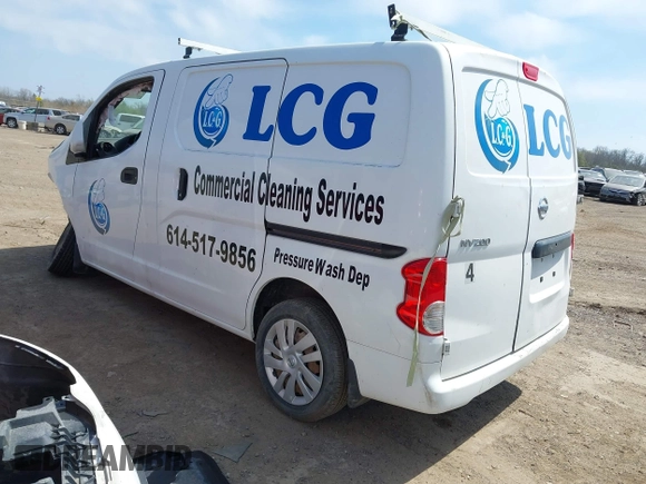 2017 Nissan NV200 S z VIN 3N6CM0KN5HK713522, wystawiony jako IAAI lot #42052133 z przebiegiem 126 019 mil mil oraz . Historia ofert i sprzedaży dostępna na DreamBid. Obrazek 3.