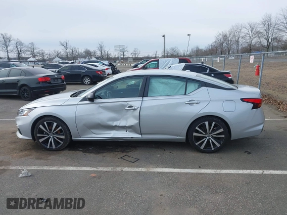 2022 Nissan Altima SR z VIN 1N4BL4CV9NN327401, wystawiony jako IAAI lot #41602929 z przebiegiem 61 130 mil mil oraz . Historia ofert i sprzedaży dostępna na DreamBid. Obrazek 14.