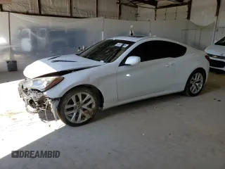 2014 Hyundai Genesis Coupe R-Spec z VIN KMHHT6KD0EU114928, wystawiony jako Copart lot #49575295 z przebiegiem 114 974 mil mil oraz Szkoda całkowita • Salvage title. Historia ofert i sprzedaży dostępna na DreamBid. Obrazek 1.
