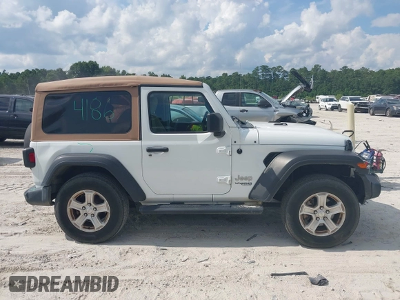 2021 Jeep Wrangler Willys with VIN 1C4GJXAGXMW544332, listed as a IAAI auction lot 42716885 with 47,000 mi miles and . Bid and sale history available at DreamBid. Image 13.