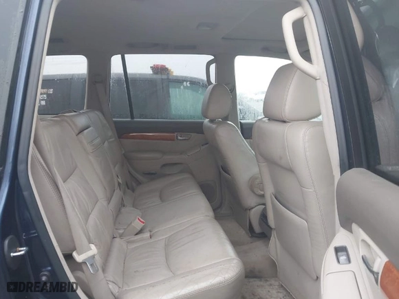 2006 Lexus GX 470 with VIN JTJBT20X260112510, listed as a IAAI auction lot 41911065 with 187,051 mi miles. Bid and sale history available at carsss.com. Image 8.