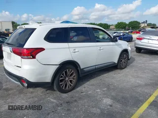 2017 Mitsubishi Outlander SE with VIN JA4AD3A30HZ025100, listed as a IAAI auction lot 42423429 with 205,827 mi miles and . Bid and sale history available at DreamBid. Image 4.