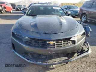 2021 Chevrolet Camaro 1LS z VIN 1G1FB1RX6M0137372, wystawiony jako Copart lot #43412985 z przebiegiem 33 103 mil mil oraz Szkoda całkowita • Salvage title. Historia ofert i sprzedaży dostępna na DreamBid. Obrazek 5.