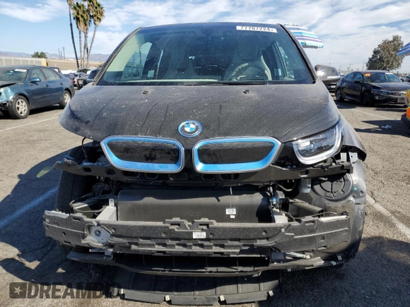 2019 BMW i3 with VIN WBY8P4C51K7E84270, listed as a Copart auction lot 77707224 with 15,584 mi miles and Salvage Title. Bid and sale history available at carsss.com. Image 5.