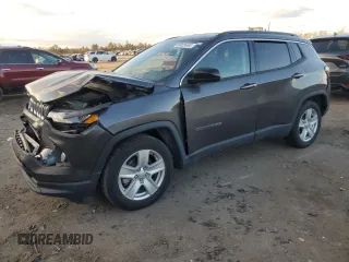 2022 Jeep Compass Altitude with VIN 3C4NJCBB0NT172106, listed as a Copart auction lot 83025444 with 28,268 mi miles and Salvage title. Bid and sale history available at DreamBid. Image 1.