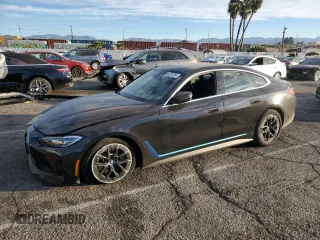 2023 BMW i4 eDrive40 z VIN WBY73AW06PFR11815, wystawiony jako Copart lot #73943643 z przebiegiem 5 262 mil mil oraz . Historia ofert i sprzedaży dostępna na DreamBid. Obrazek 1.