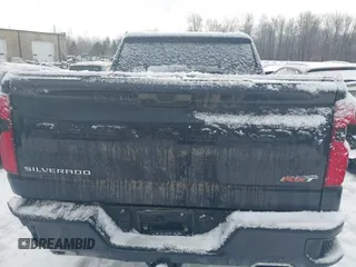 2023 Chevrolet Silverado 1500 RST with VIN 1GCUDEE81PZ200943, listed as a IAAI auction lot 41475353 with 24,538 mi miles and . Bid and sale history available at DreamBid. Image 15.