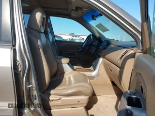 2005 Honda Pilot EX-L with RES with VIN 2HKYF186X5H506915, listed as a IAAI auction lot 42035760 with 234,624 mi miles. Bid and sale history available at carsss.com. Image 5.