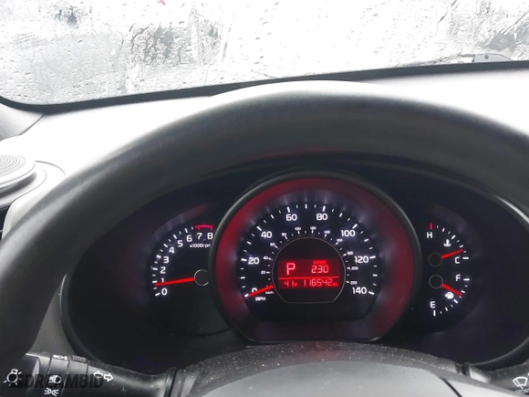 2017 Kia Soul with VIN KNDJN2A25H7501924, listed as a IAAI auction lot 41560328 with 116,642 mi miles. Bid and sale history available at carsss.com. Image 7.