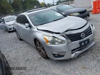 2015 Nissan Altima SL z VIN 1N4BL3AP6FC202593, wystawiony jako IAAI lot #40765451 z przebiegiem 179 365 mil mil oraz . Historia ofert i sprzedaży dostępna na DreamBid. Obrazek 1.