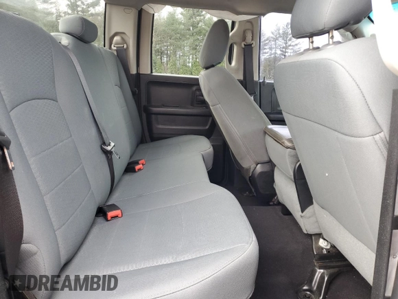 2015 Ram 1500 Express z VIN 1C6RR7FT5FS631970, wystawiony jako Copart lot #50608695 z przebiegiem Nie podano mil oraz Szkoda całkowita • Salvage title. Historia ofert i sprzedaży dostępna na DreamBid. Obrazek 10.