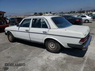 1985 Mercedes-Benz 300 с VIN WDBAB33CXFA213383, выставлен на аукционе Copart как лот 69298974 с пробегом 171 111 миль миль и Списание • Salvage title. История ставок и продаж доступна на DreamBid. Изображение 2.