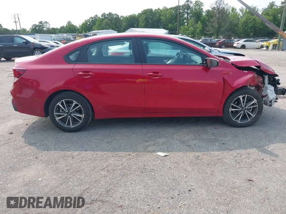 2023 Kia Forte LXS z VIN 3KPF24AD2PE590555, wystawiony jako IAAI lot #42395185 z przebiegiem 57 678 mil mil oraz . Historia ofert i sprzedaży dostępna na DreamBid. Obrazek 13.