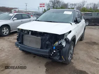 2023 Kia Seltos S z VIN KNDEUCAA4P7417707, wystawiony jako IAAI lot #41957792 z przebiegiem 43 798 mil mil oraz . Historia ofert i sprzedaży dostępna na DreamBid. Obrazek 6.