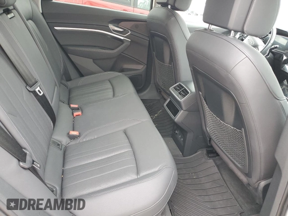 2021 Audi e-tron Premium Plus with VIN WA1LAAGE4MB003487, listed as a Copart auction lot 82790024 with 28,165 mi miles and Salvage title. Bid and sale history available at DreamBid. Image 11.