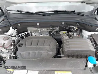 2024 Volkswagen Atlas SE с VIN 1V2WR2CA2RC560161, выставлен на аукционе IAAI как лот 42047000 с пробегом 16 063 миль миль и . История ставок и продаж доступна на DreamBid. Изображение 10.