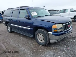 2002 GMC Yukon XL SLT with VIN 1GKFK16ZX2J194294, listed as a IAAI auction lot 41945532 with 256,253 mi miles. Bid and sale history available at carsss.com. Image 1.