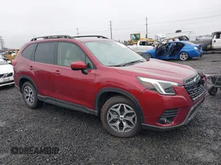 2024 Subaru Forester Premium with VIN JF2SKADC8RH463095, listed as a IAAI auction lot 41514816 with 9,041 mi miles. Bid and sale history available at carsss.com. Image 1.