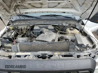 2011 Ford F-250 XL z VIN 1FT7X2B65BEC06024, wystawiony jako Copart lot #55262135 z przebiegiem 225 255 mil mil oraz Szkoda całkowita • Salvage title. Historia ofert i sprzedaży dostępna na DreamBid. Obrazek 11.