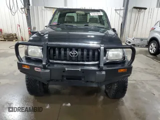 2004 Toyota Tacoma with VIN 5TEWN72N14Z424211, listed as a Copart auction lot 51815615 with 203,415 mi miles and Salvage Title. Bid and sale history available at DreamBid. Image 5.