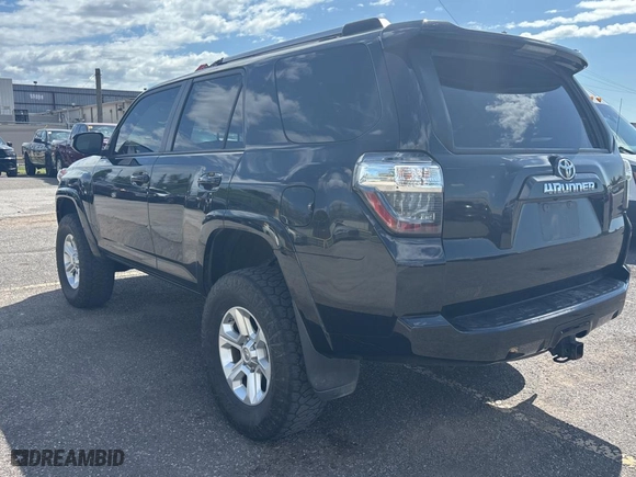 2020 Toyota 4Runner SR5 with VIN JTEBU5JR4L5746400, listed as a Copart auction lot 54605135 with 46,177 mi miles and Clean Title. Bid and sale history available at carsss.com. Image 3.