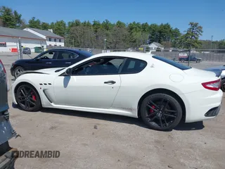 2013 Maserati GranTurismo Sport с VIN ZAM45VLA9D0069498, выставлен на аукционе IAAI как лот 42097129 с пробегом 61 793 миль миль и . История ставок и продаж доступна на DreamBid. Изображение 14.
